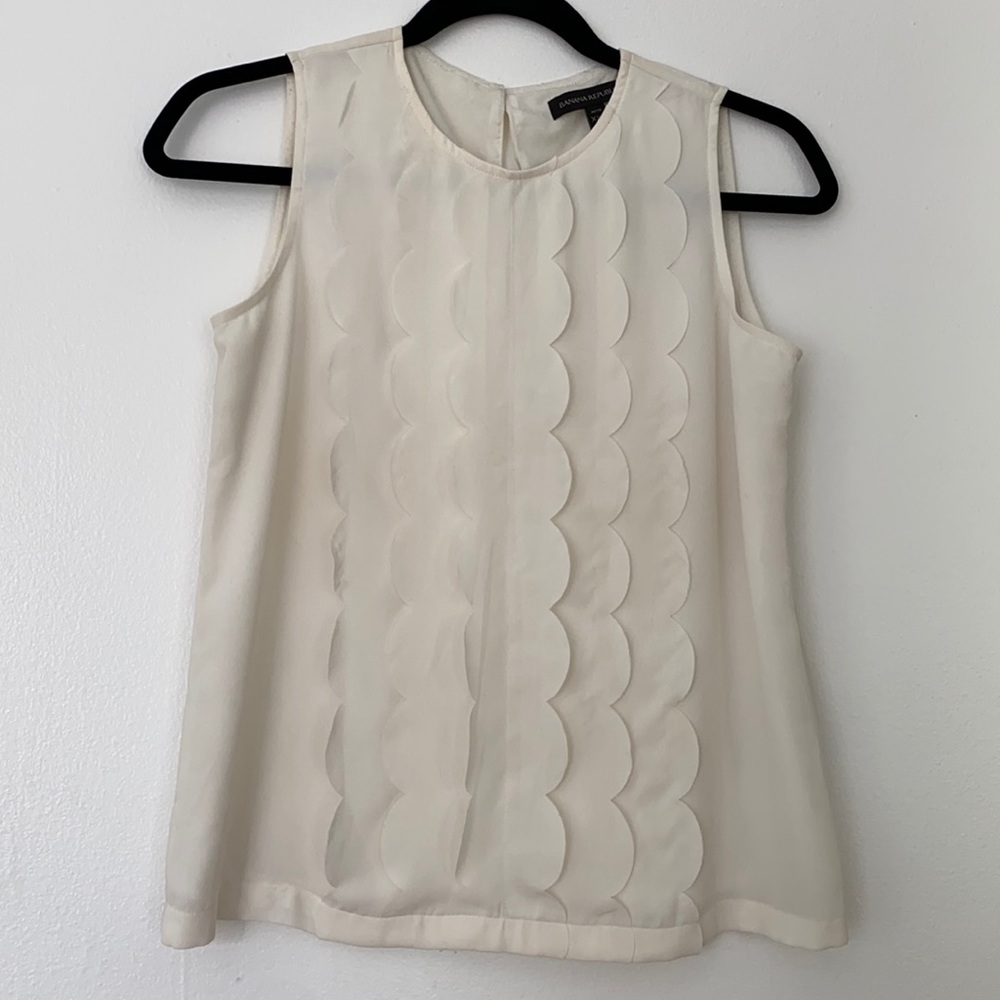 Banana Republic | White Scalloped Tank